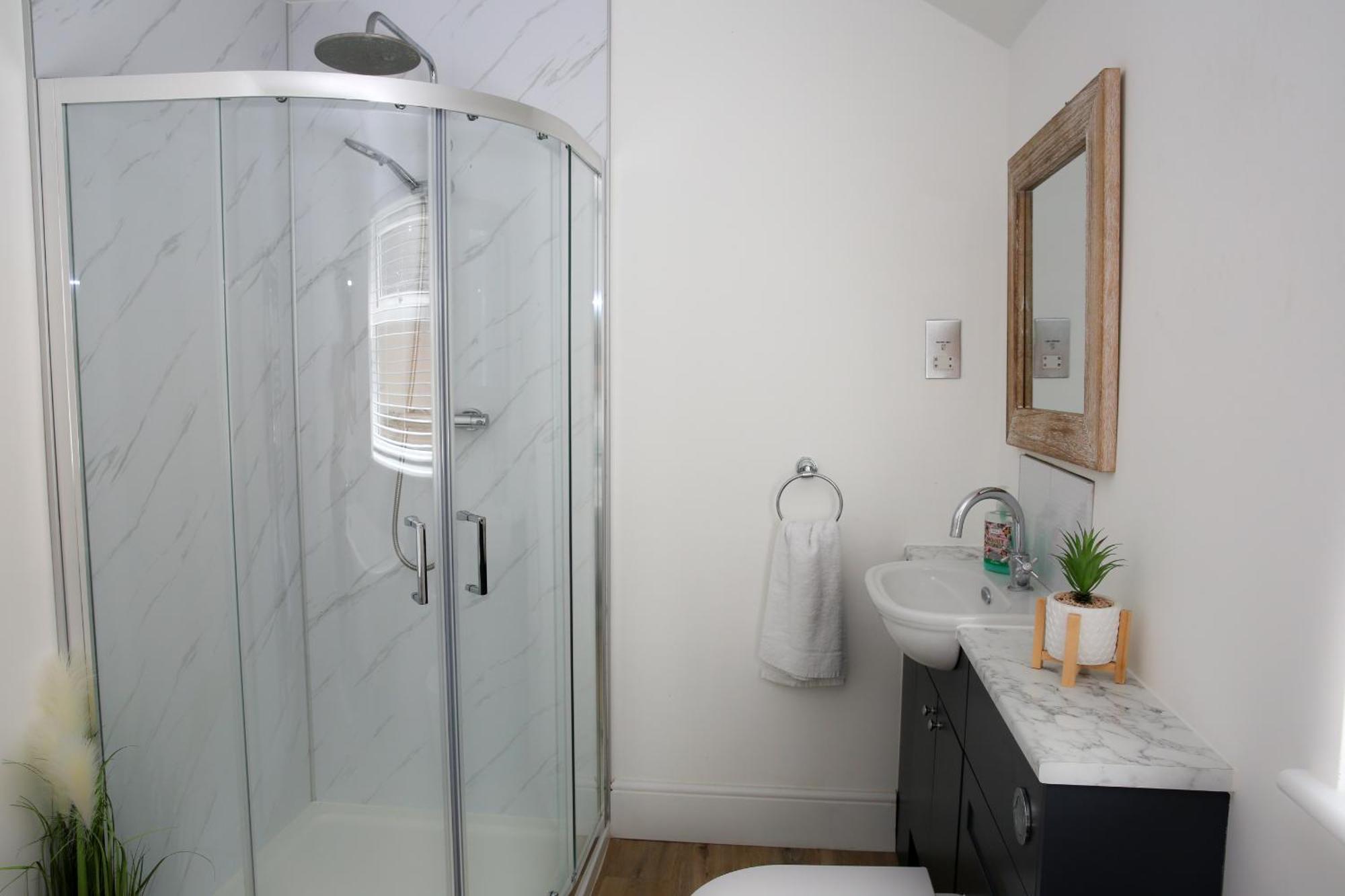 Fully Refurbished Property-March 22-Next To Beach Lowestoft Exterior photo